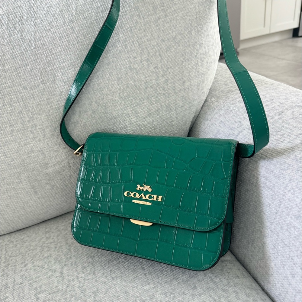 🐊Coach Brynn Flap Jade Green Croc Crossbody Bag
